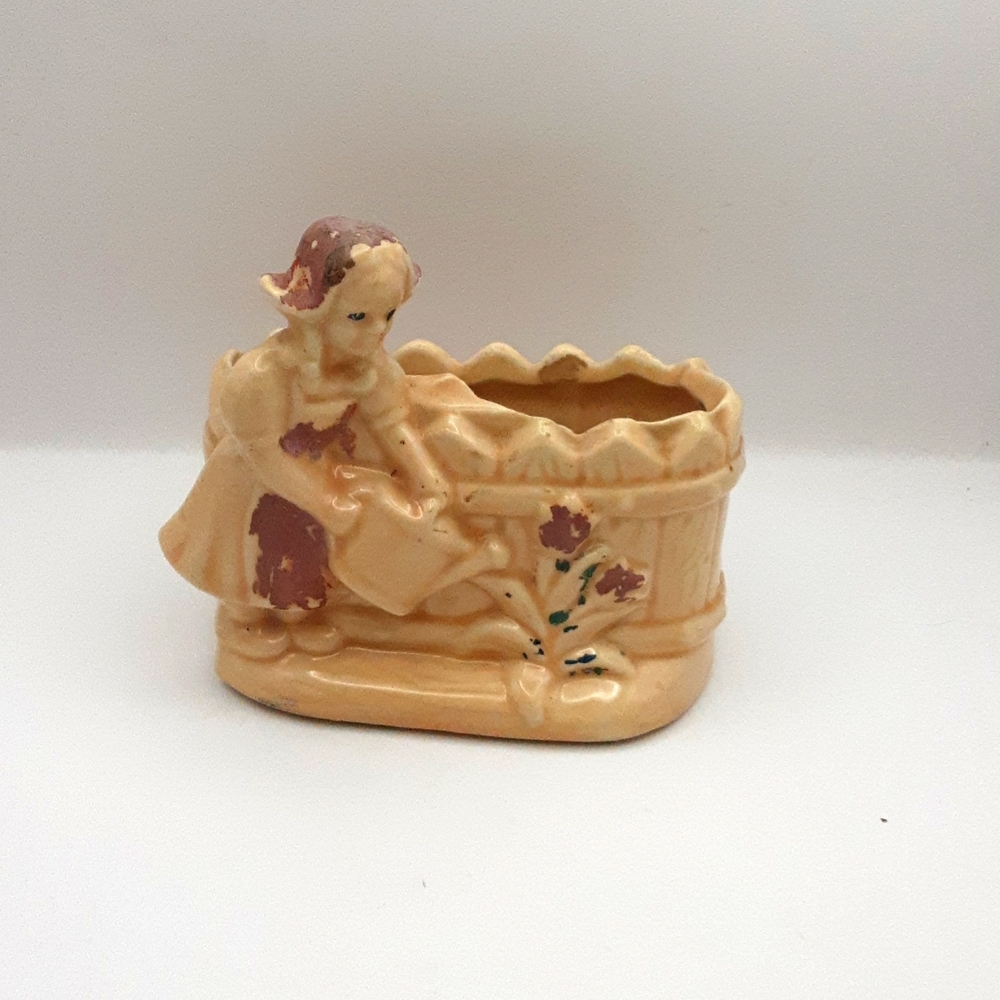 Vintage Dutch Girl Planter 4.5" X 4.5"